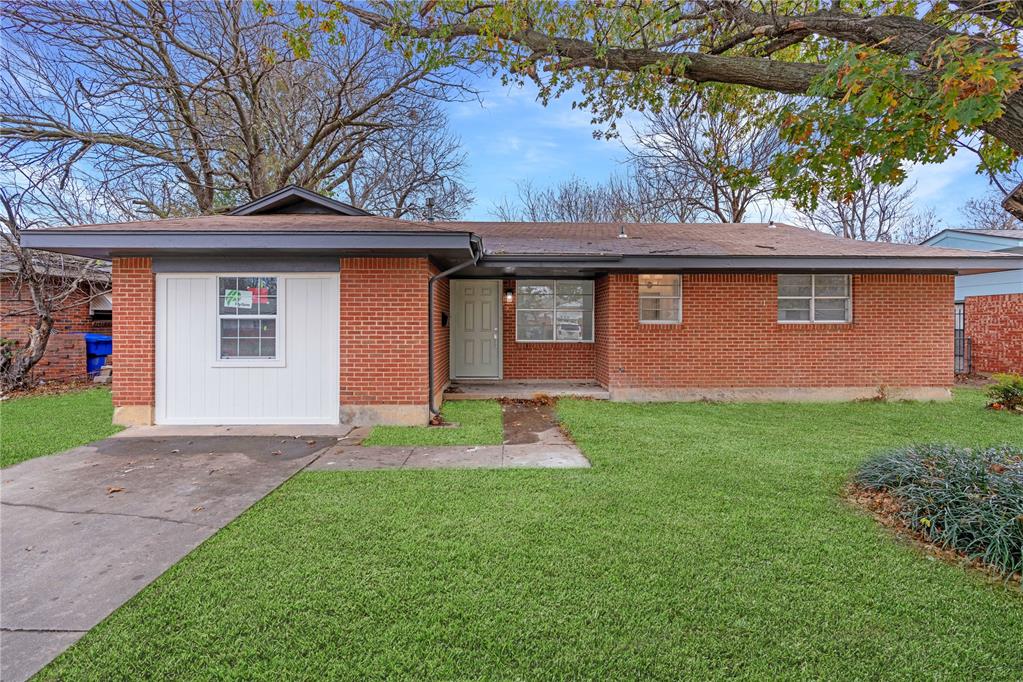 Welcome to this beautifully remodeled and move-in-ready 4-bedroom, 1.5-bathroom home in Norman, offering an ideal location with quick access to the OU Campus. The entire residence has been thoughtfully updated with new flooring and paint throughout, creating a fresh and modern feel. The kitchen is a standout, featuring new cabinets, sleek granite countertops, a tiled backsplash, and stainless steel appliances. The main bathroom shines with a shower tiled to the ceiling and new fixtures throughout. With a nice fenced-in backyard to enjoy and a fantastic location, this stylish, low-maintenance property is ready for its new owner. Schedule your private viewing today!