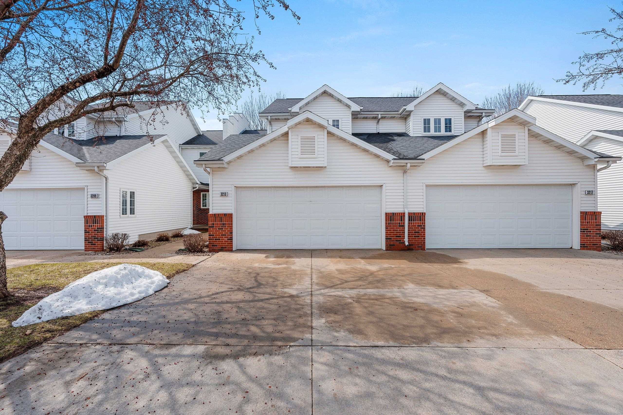 3213 N Mistwood Lane 13
