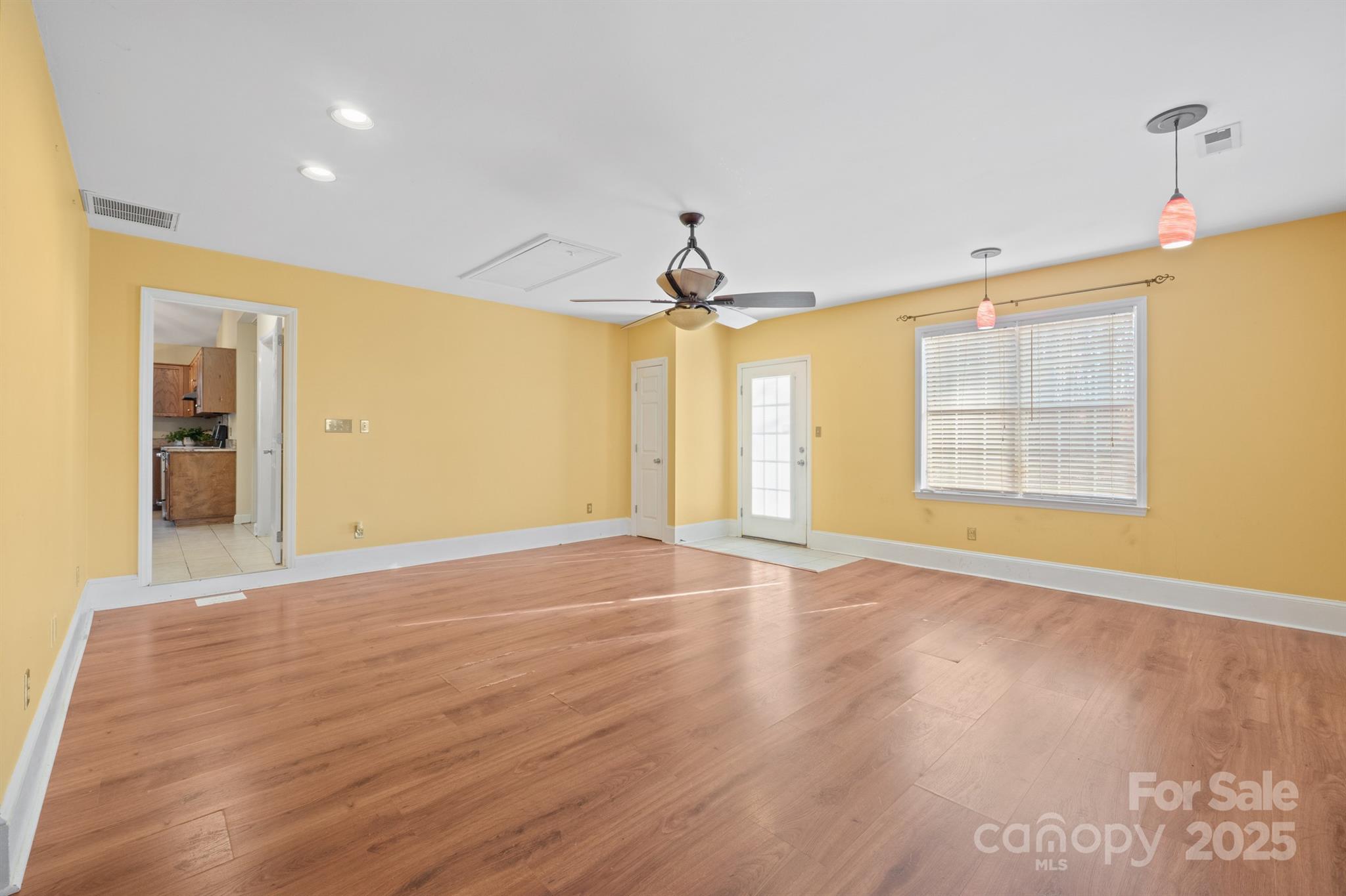 172 Valleybrook Drive