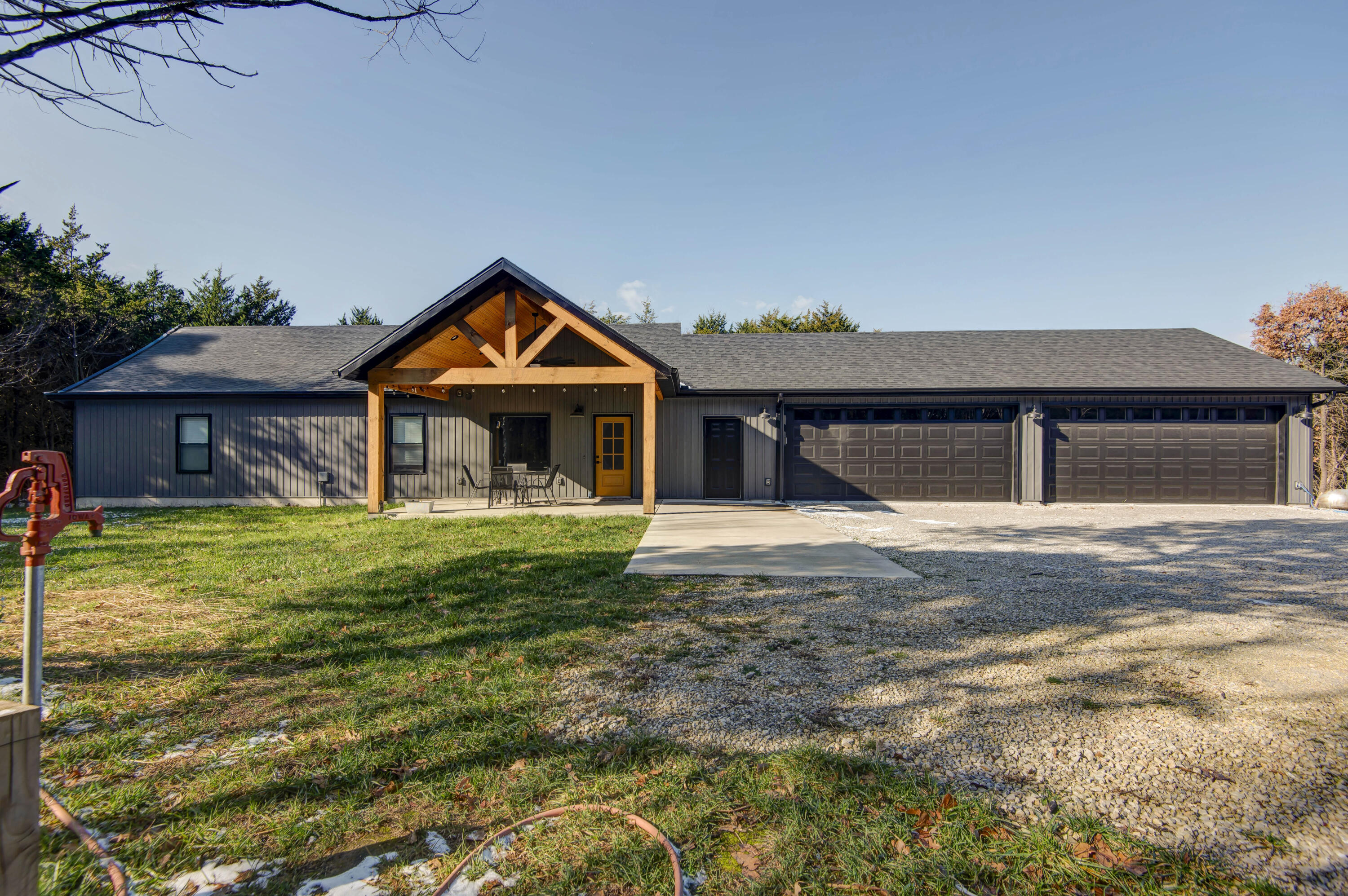 9751 N Farm Road 205