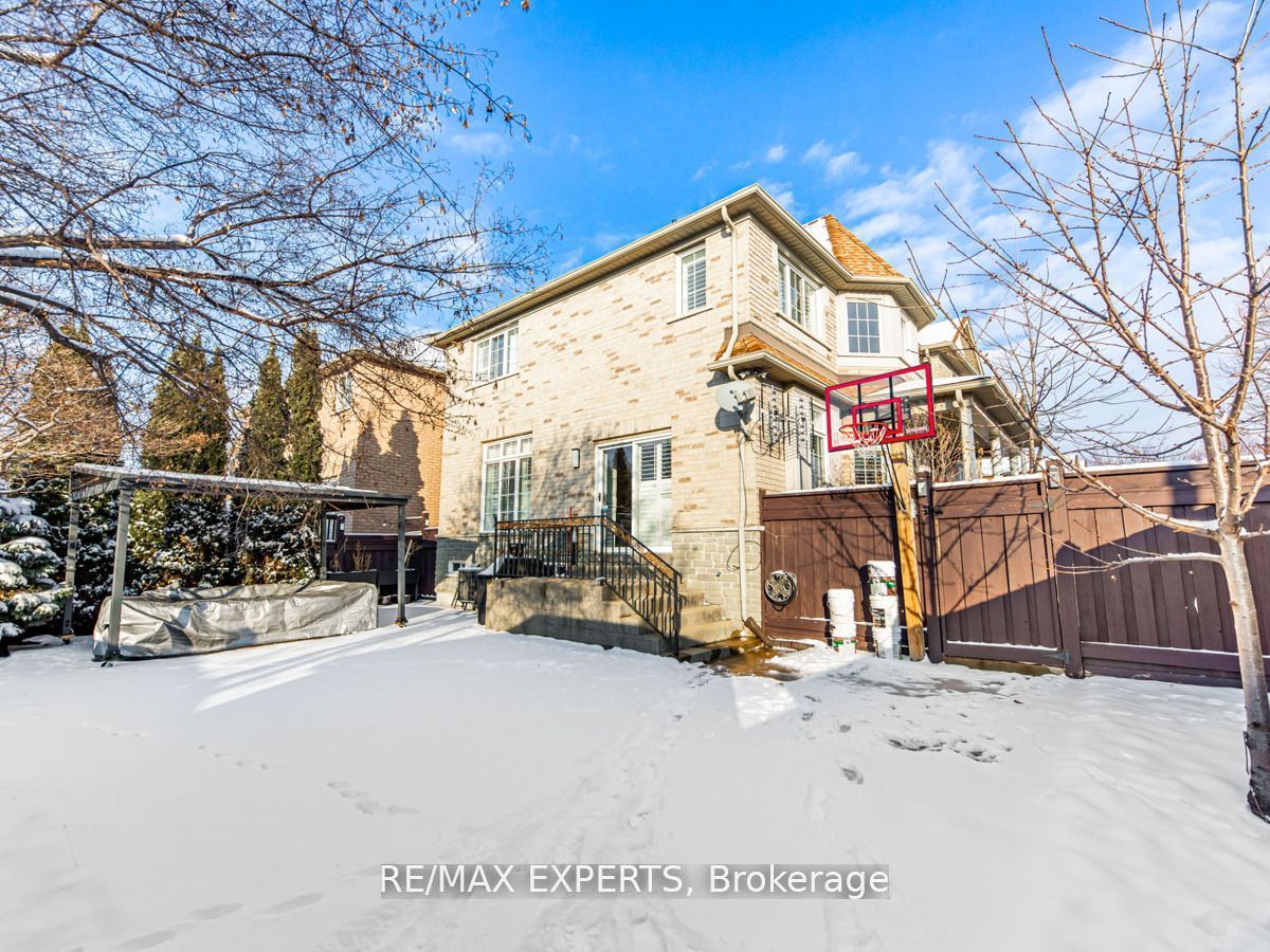 40 Signet Way