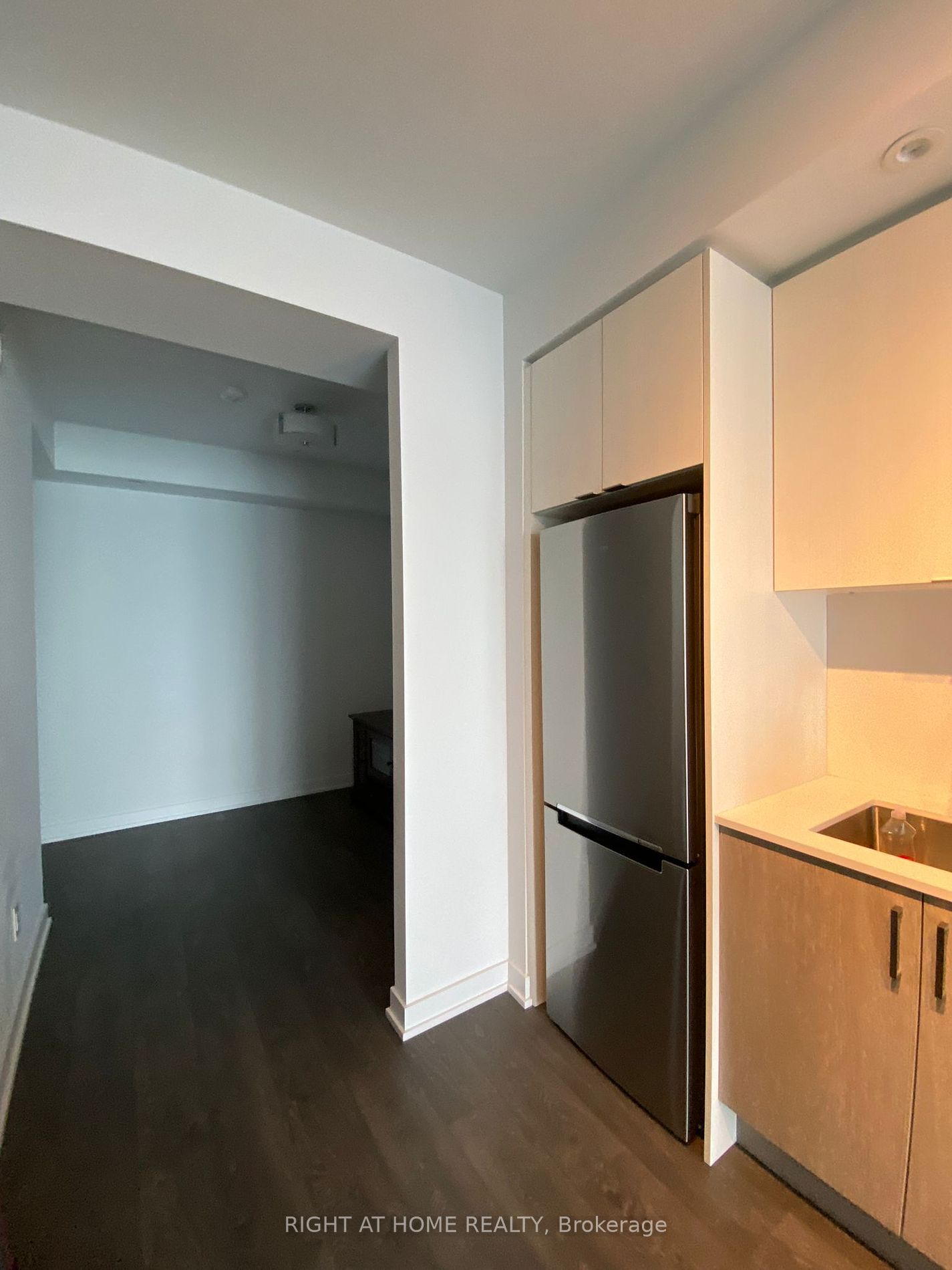 1928 W Lakeshore Blvd 3308