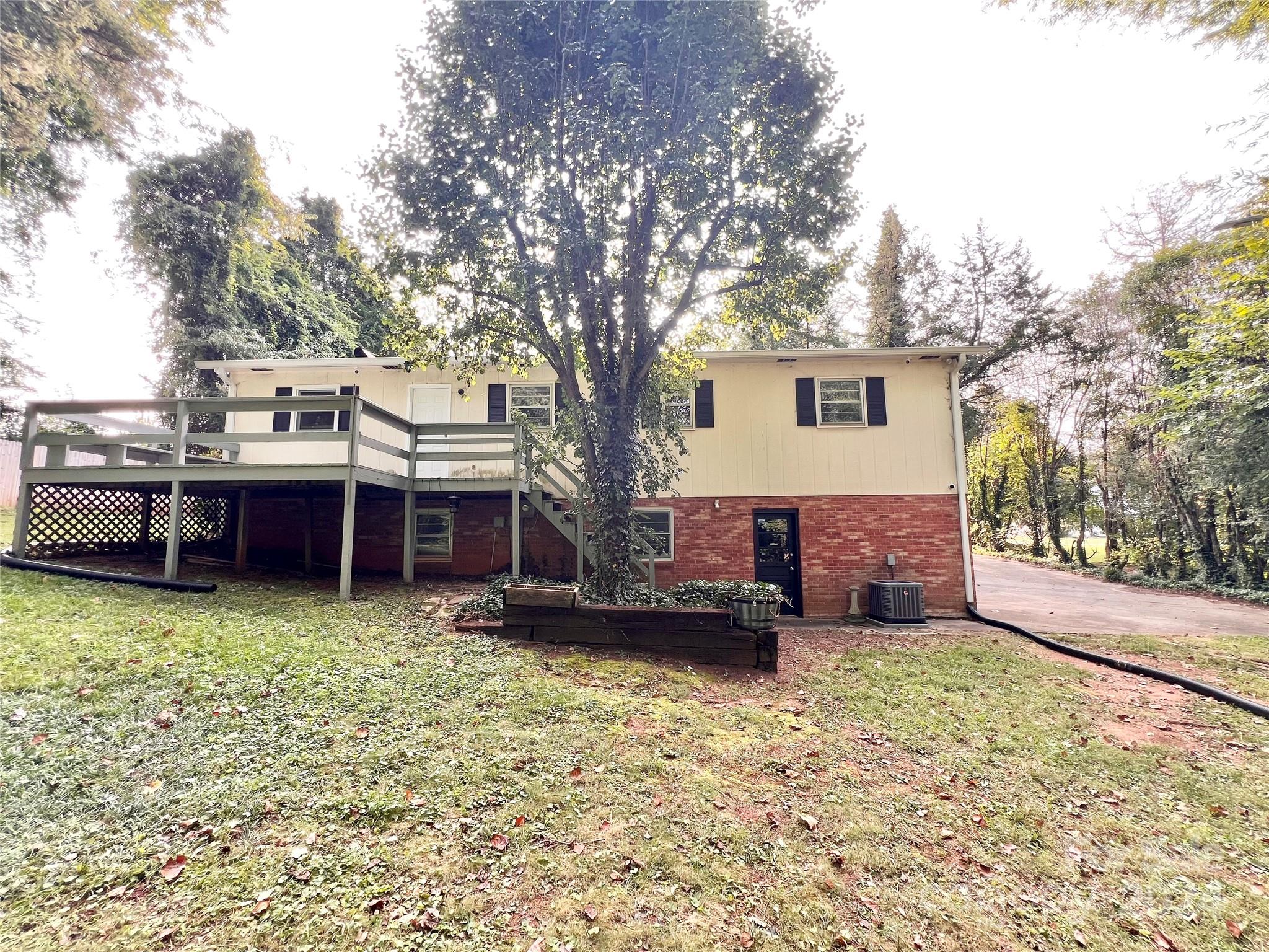 305 Lower Creek Drive