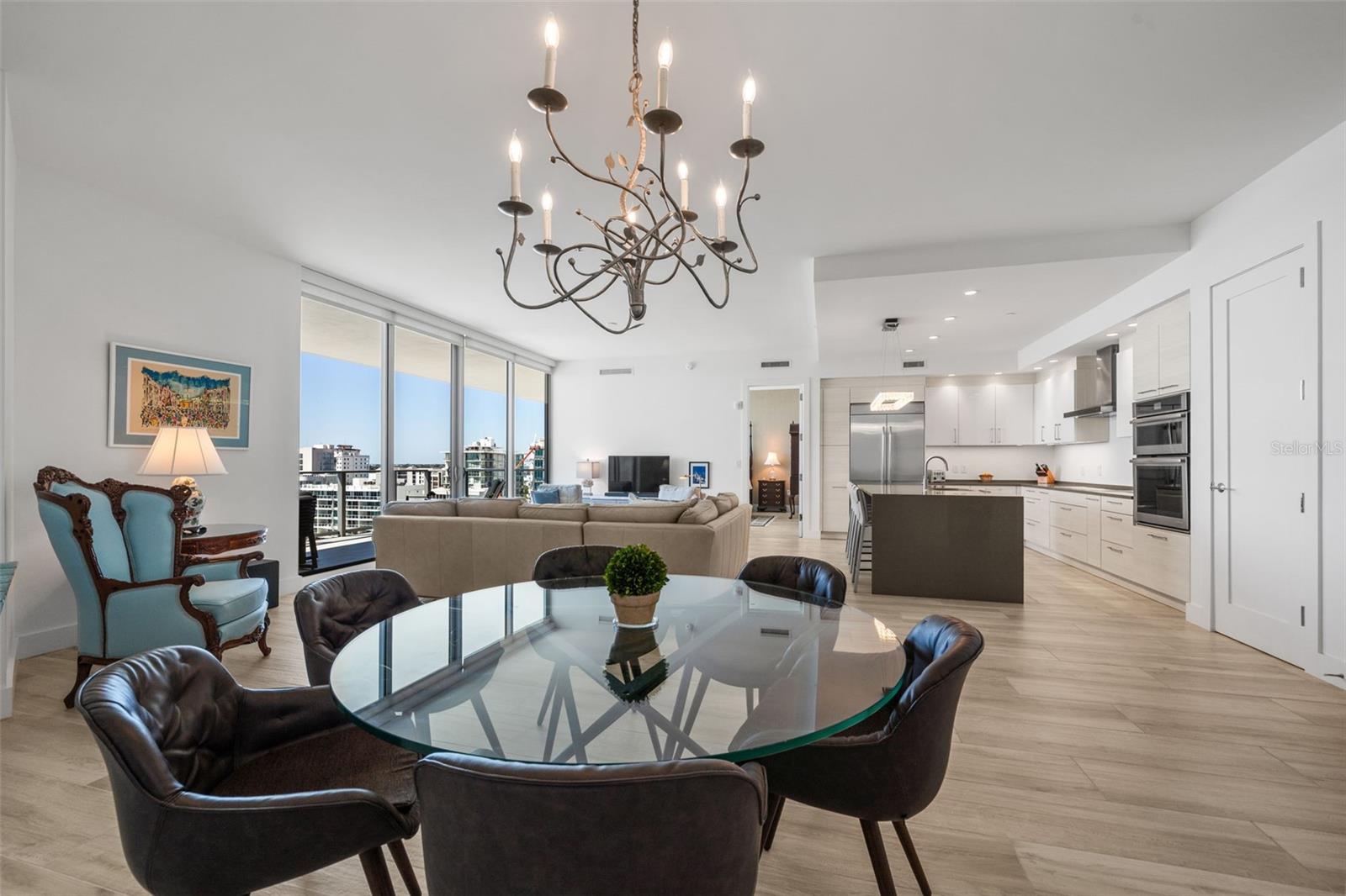 1155 N Gulfstream Avenue 802