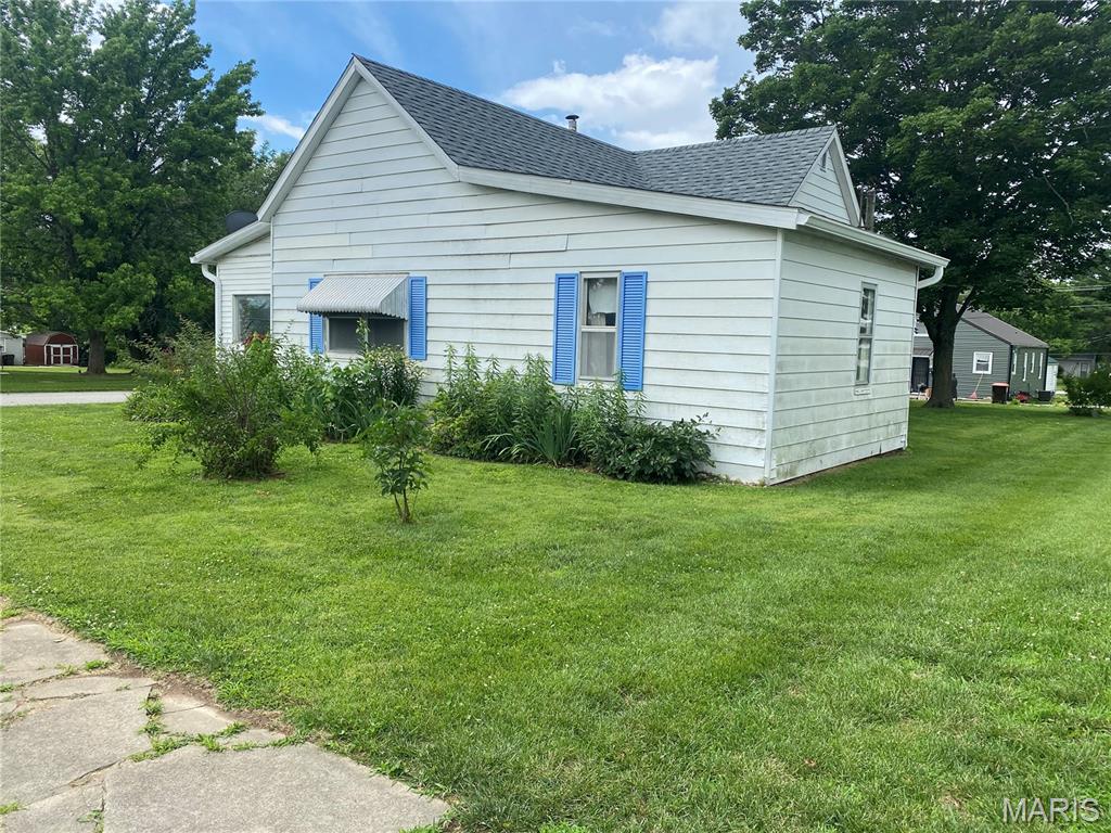 302 W Elm Street