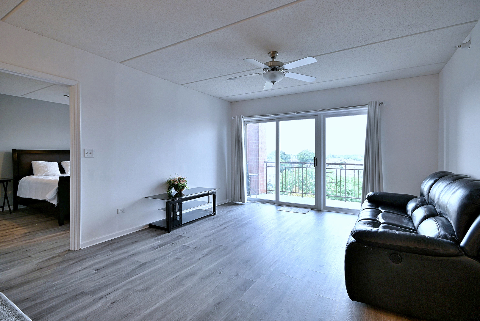 1 N Beacon Place 601