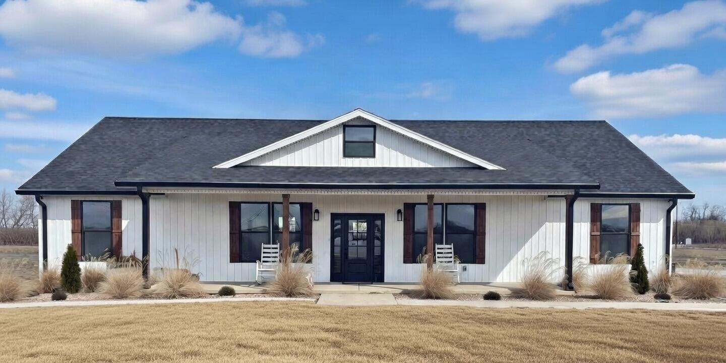 1883 S Farm Rd 107