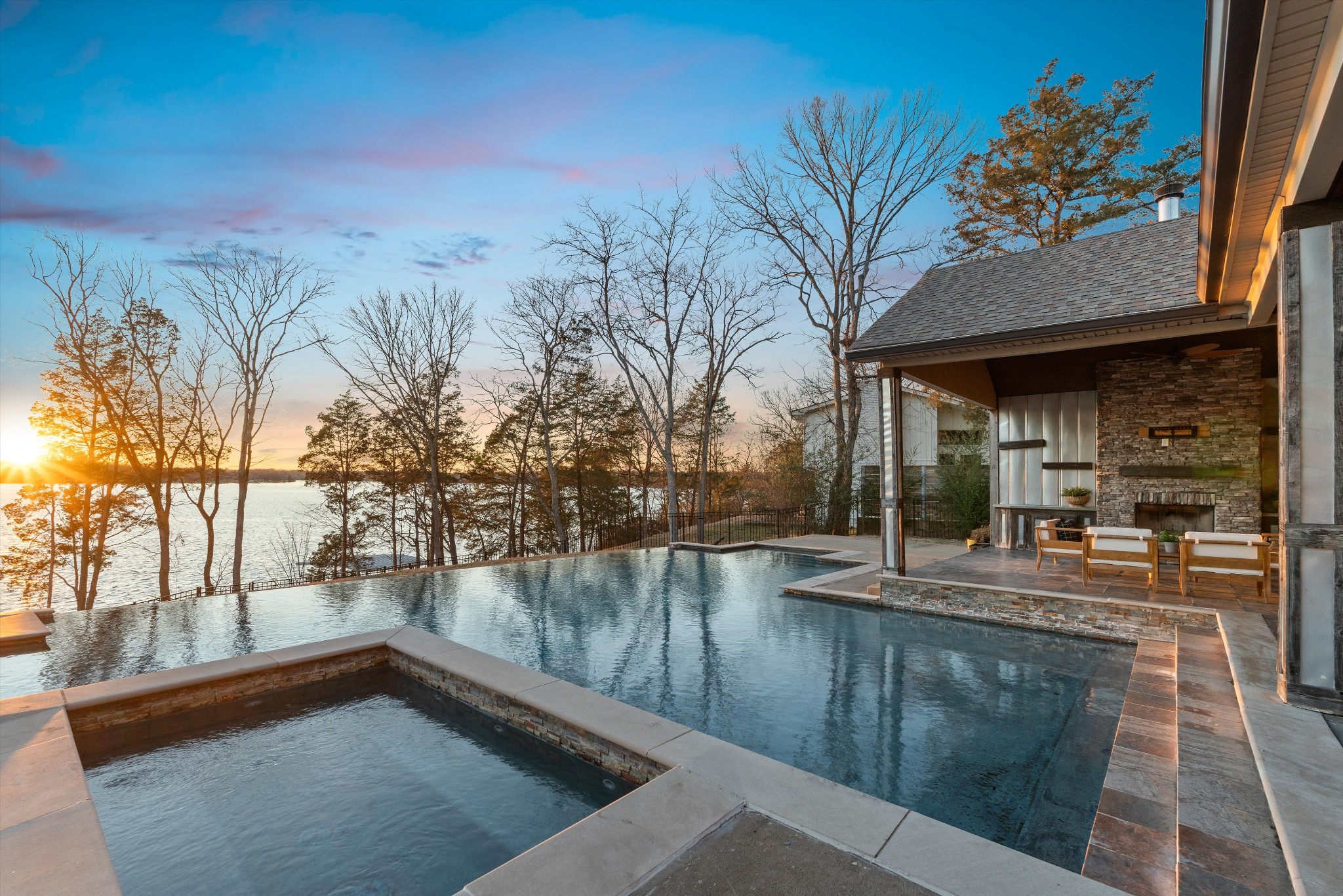 1112 Forest Harbor Dr