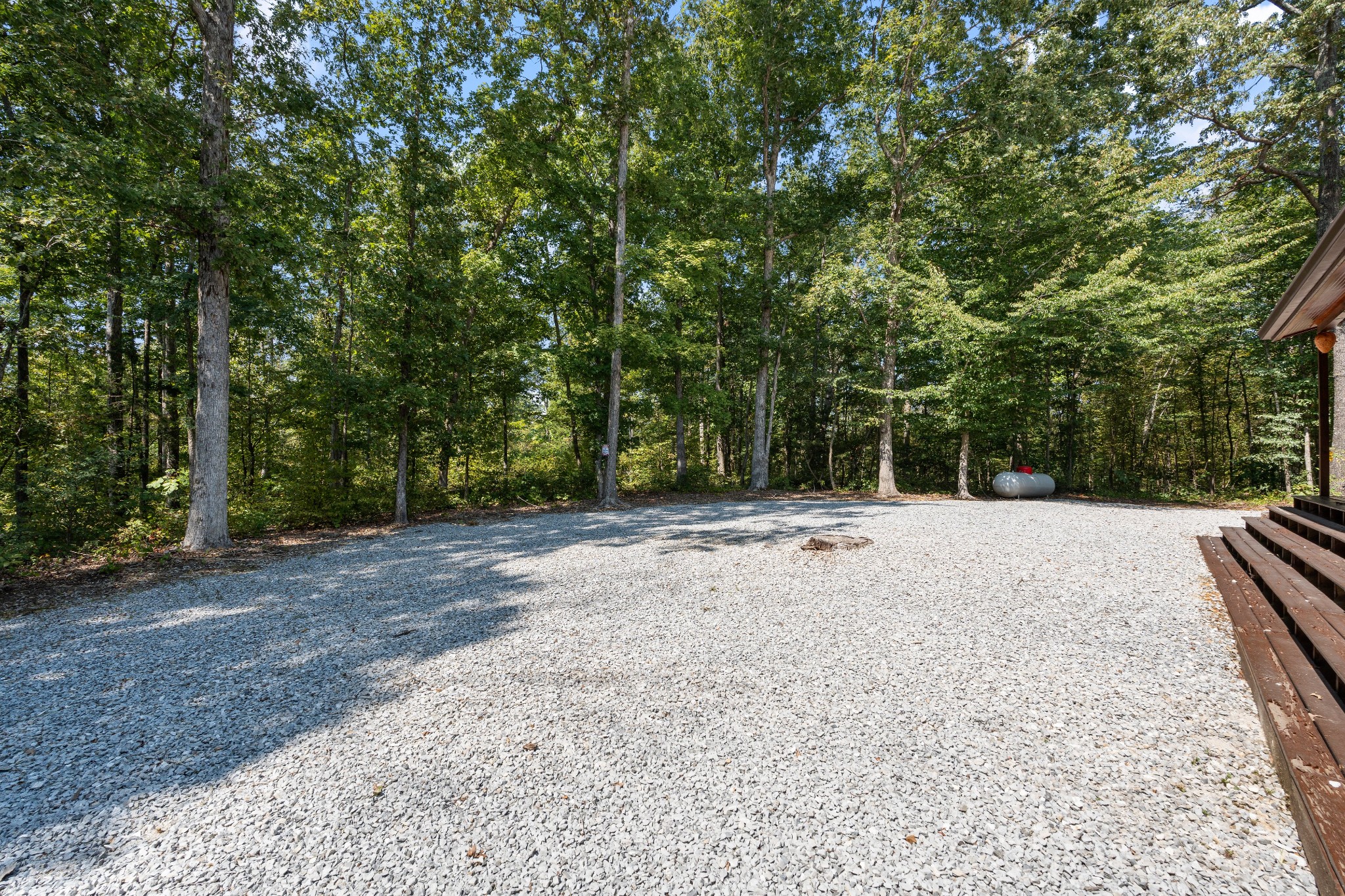 6095 Old Highway 13