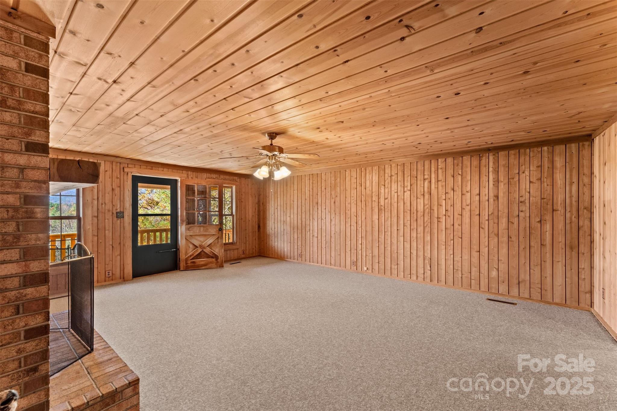 4095 Table Rock Mountain Road