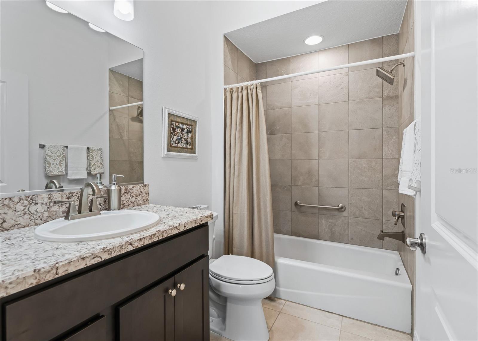 1110 Ebling Loop