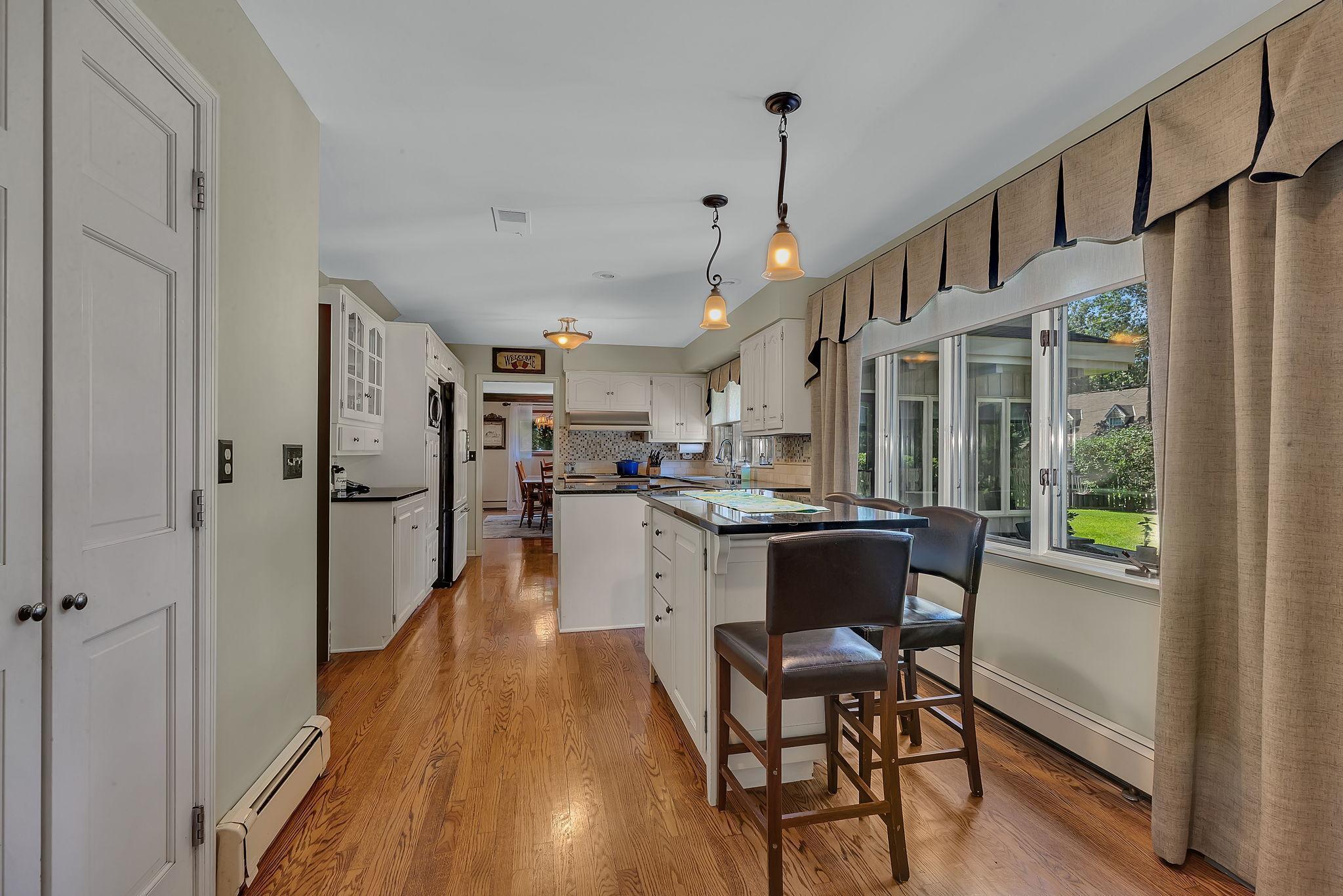 2021 Hillcrest Drive