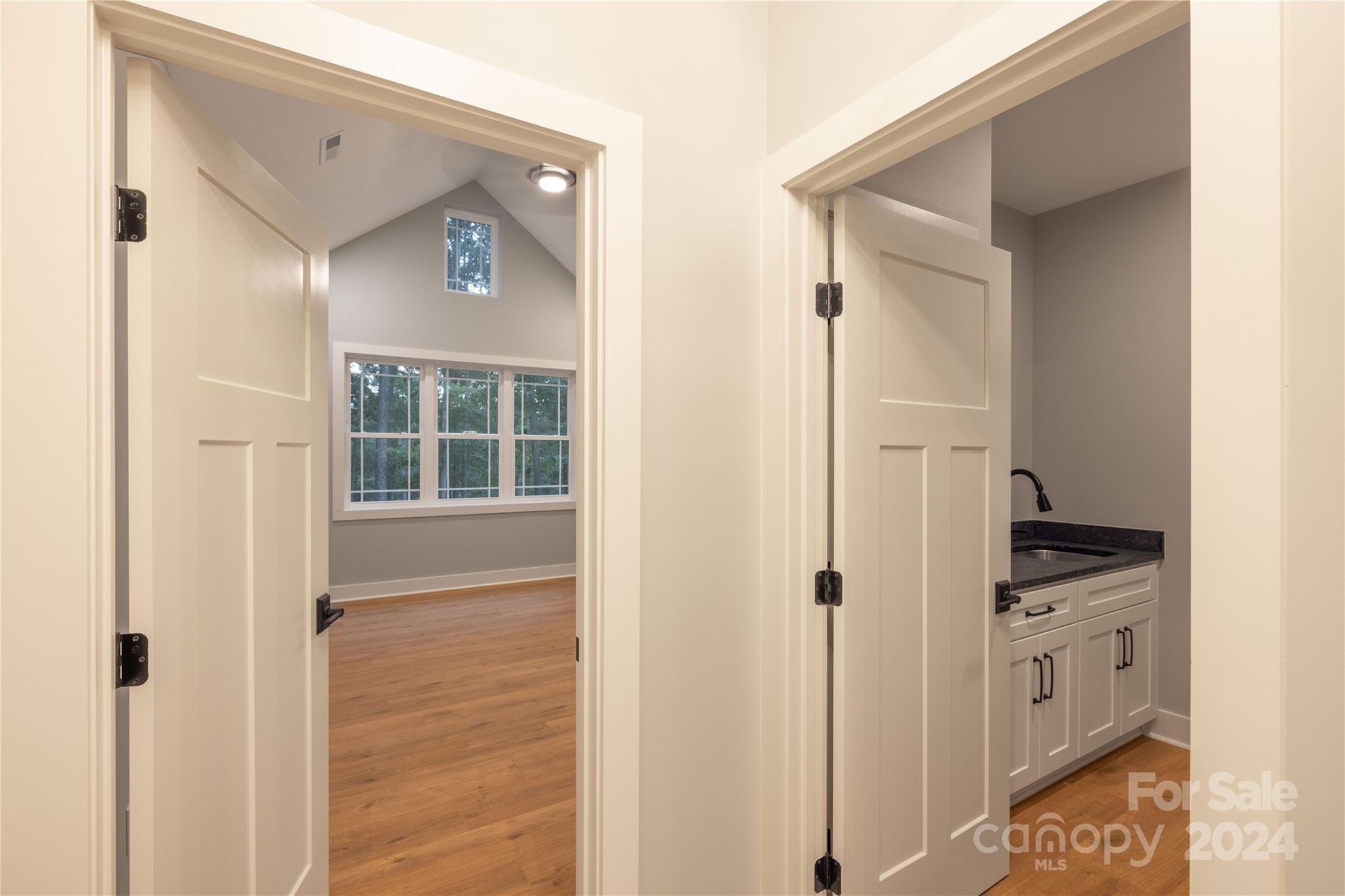 143 Eagle Point
