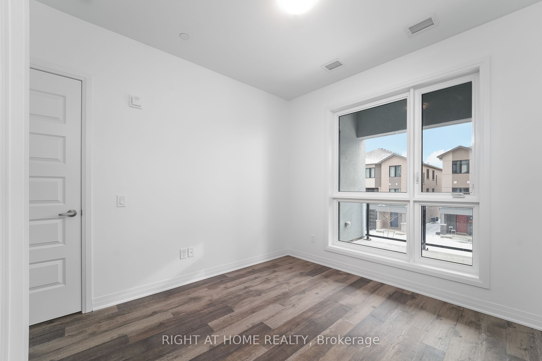 470 Gordon Krantz Ave 217