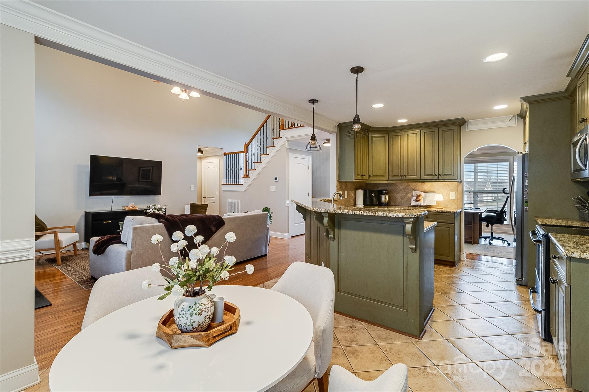 113 Pine Bluff Court