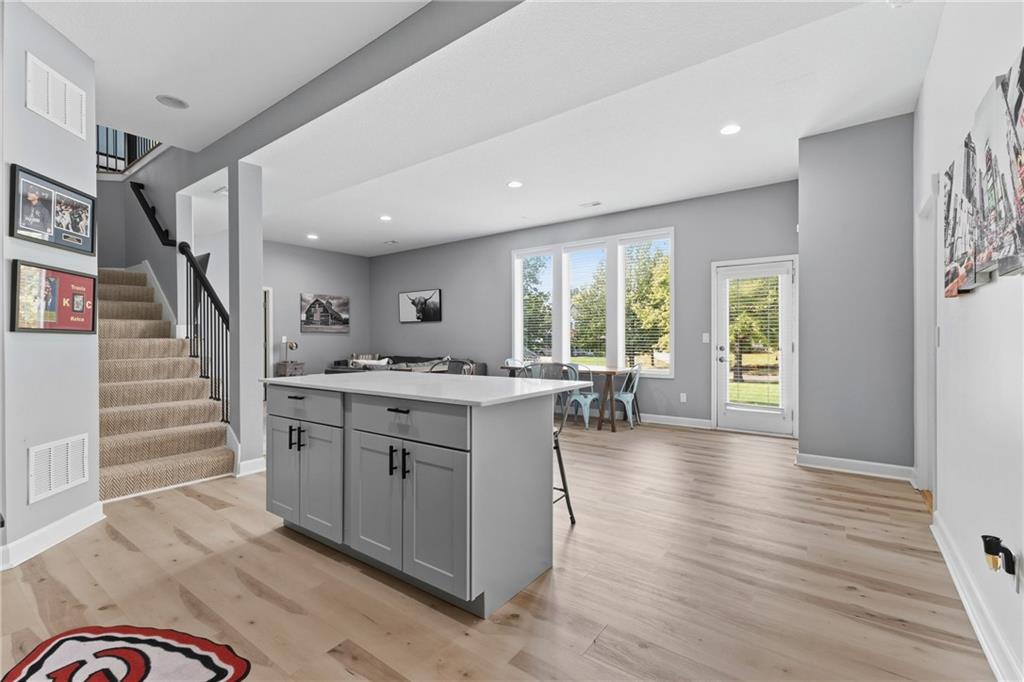 10512 N Euclid Avenue