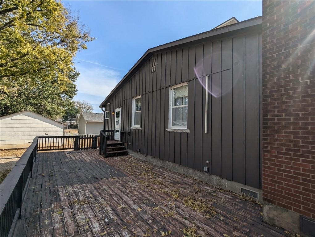 612 W Cherry Street