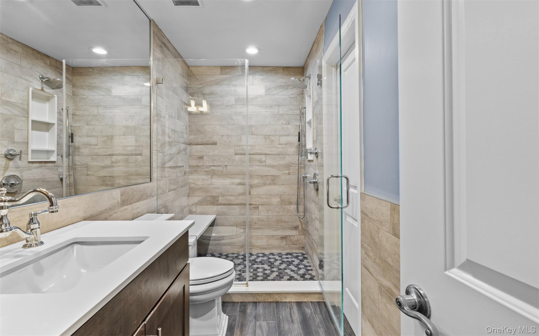 14 Taylor Commons 14