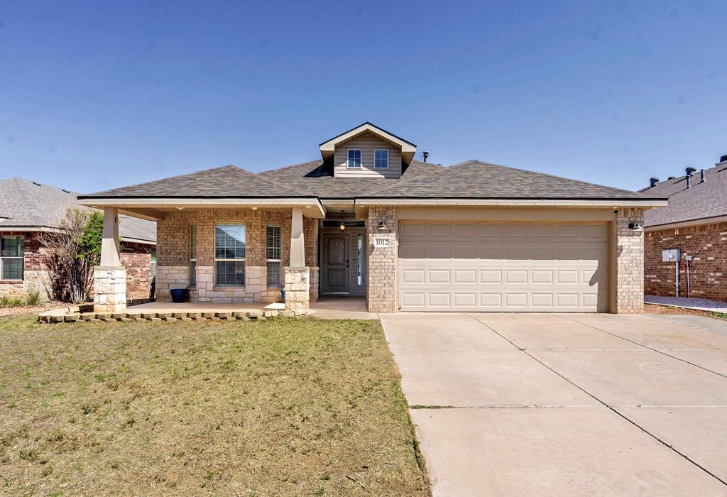 SPECTACULAR!! MOVE-IN READY 3 BED, 2 BATH ON CUL-DE-SAC! BEAUTIFUL KITCHEN WITH BREAKFAST BAR, ABUNDANCE OF CABINETRY, AND PANTRY! OVERSIZED LIVING AREA WITH WOOD BURNING FIREPLACE! SUPERB LVP FLOORING! WONDERFUL SEQUESTERED PRIMARY SUITE WITH SEPARATE WALK-IN CLOSETS, GARDEN TUB, AND SHOWER! LARGE GUEST BEDROOMS WITH NEW CARPET! PHENOMENAL FRONT AND BACK COVERED PATIOS! NICE SIZED BACKYARD!! IDEAL LOCATION WITH EASY ACCESS TO 191 AND LOOP 250!! MUST SEE!!