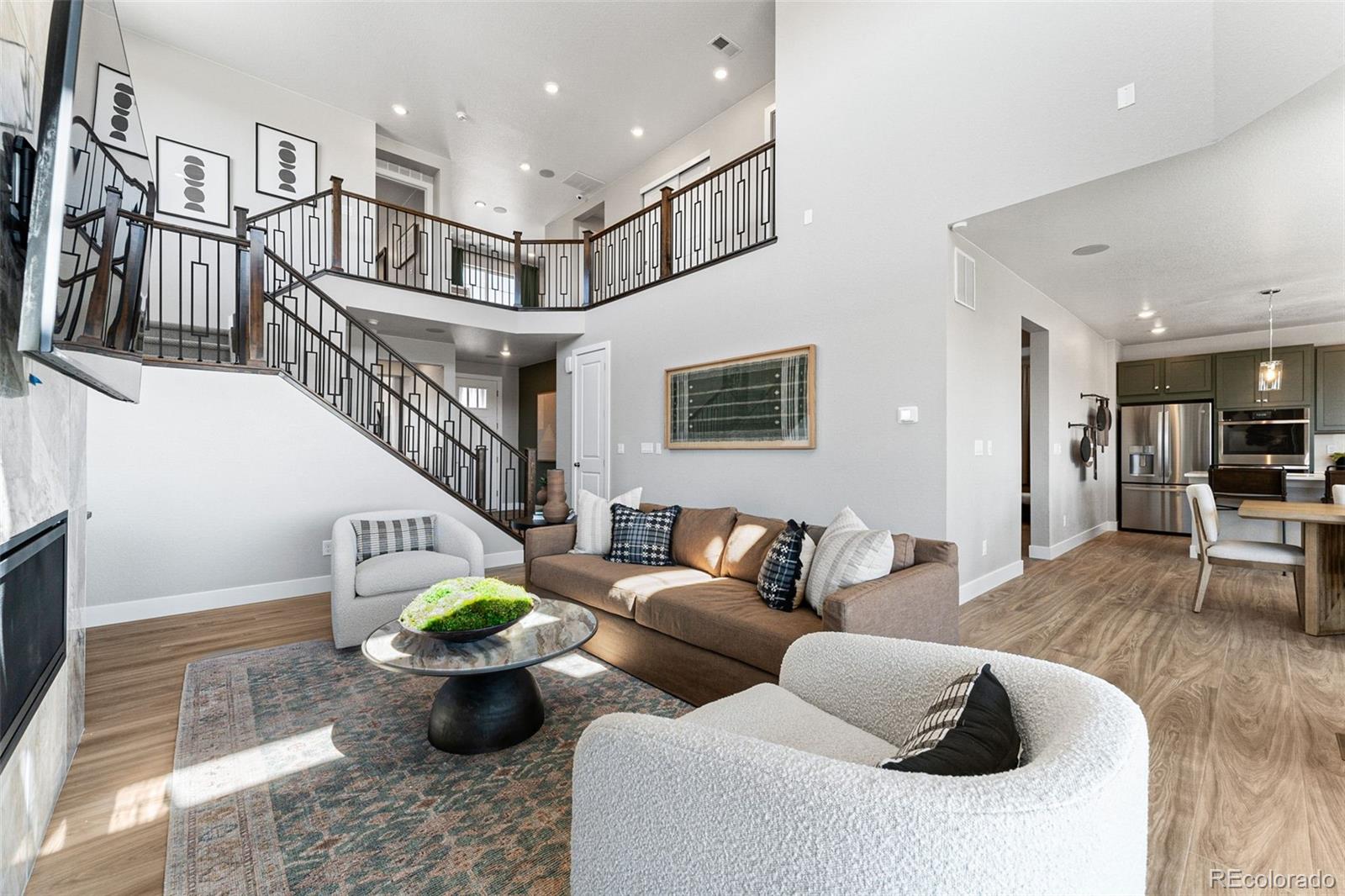 4261 Ridgewalk Point
