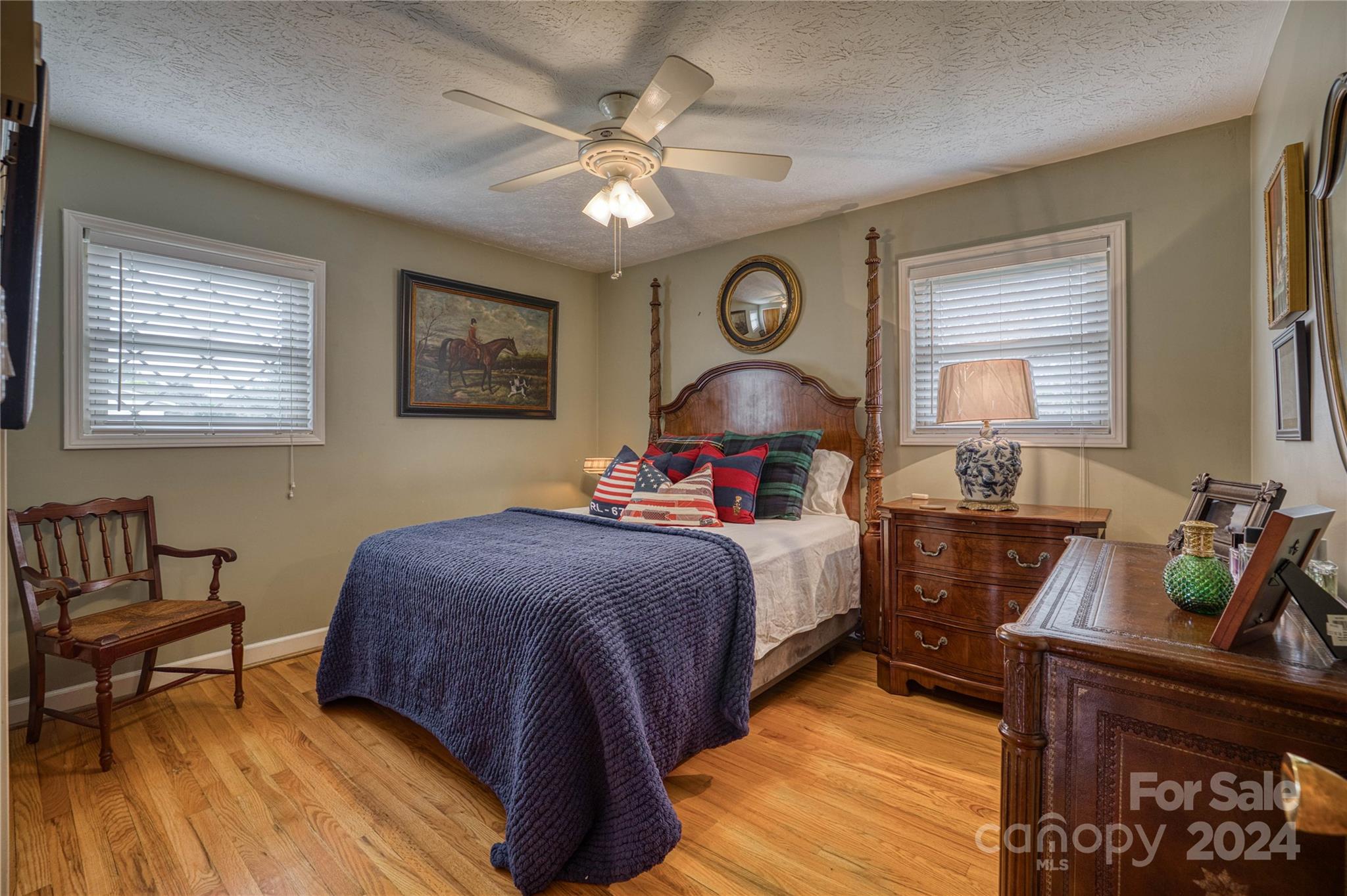 2559 Sweetbriar Circle