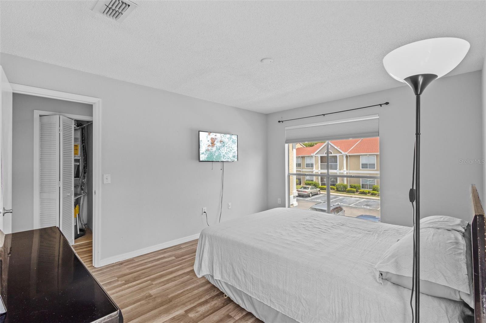 9481 Highland Oak Drive 305