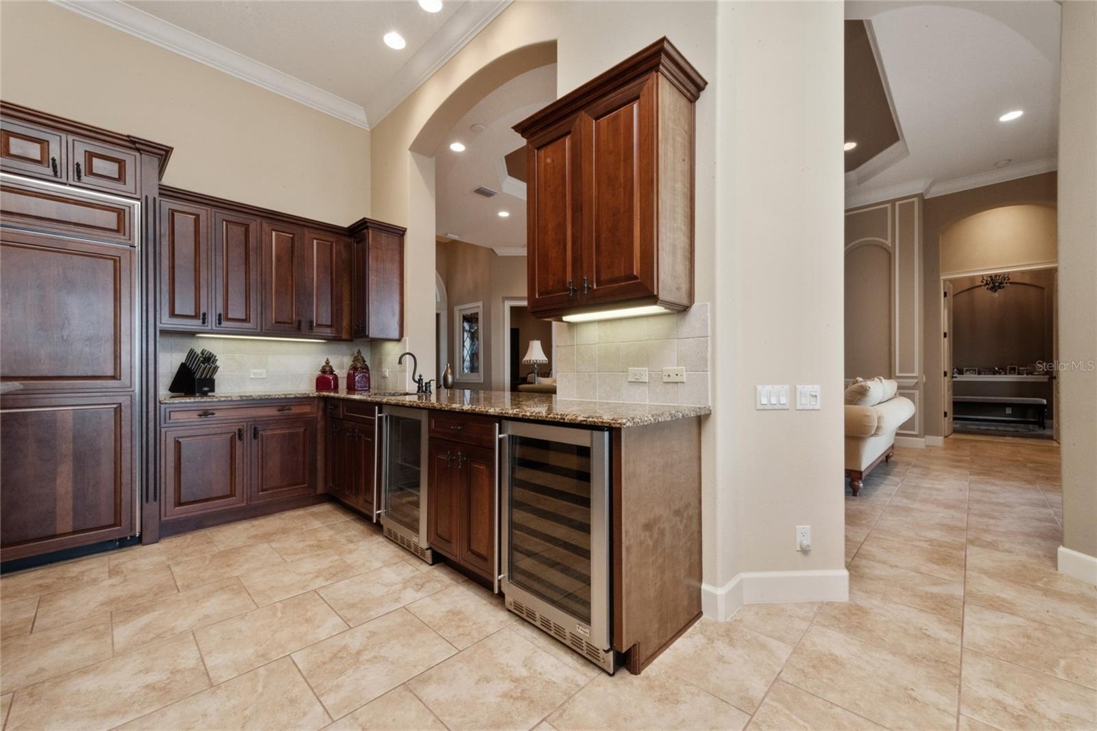 14616 Avenue Of The Rushes