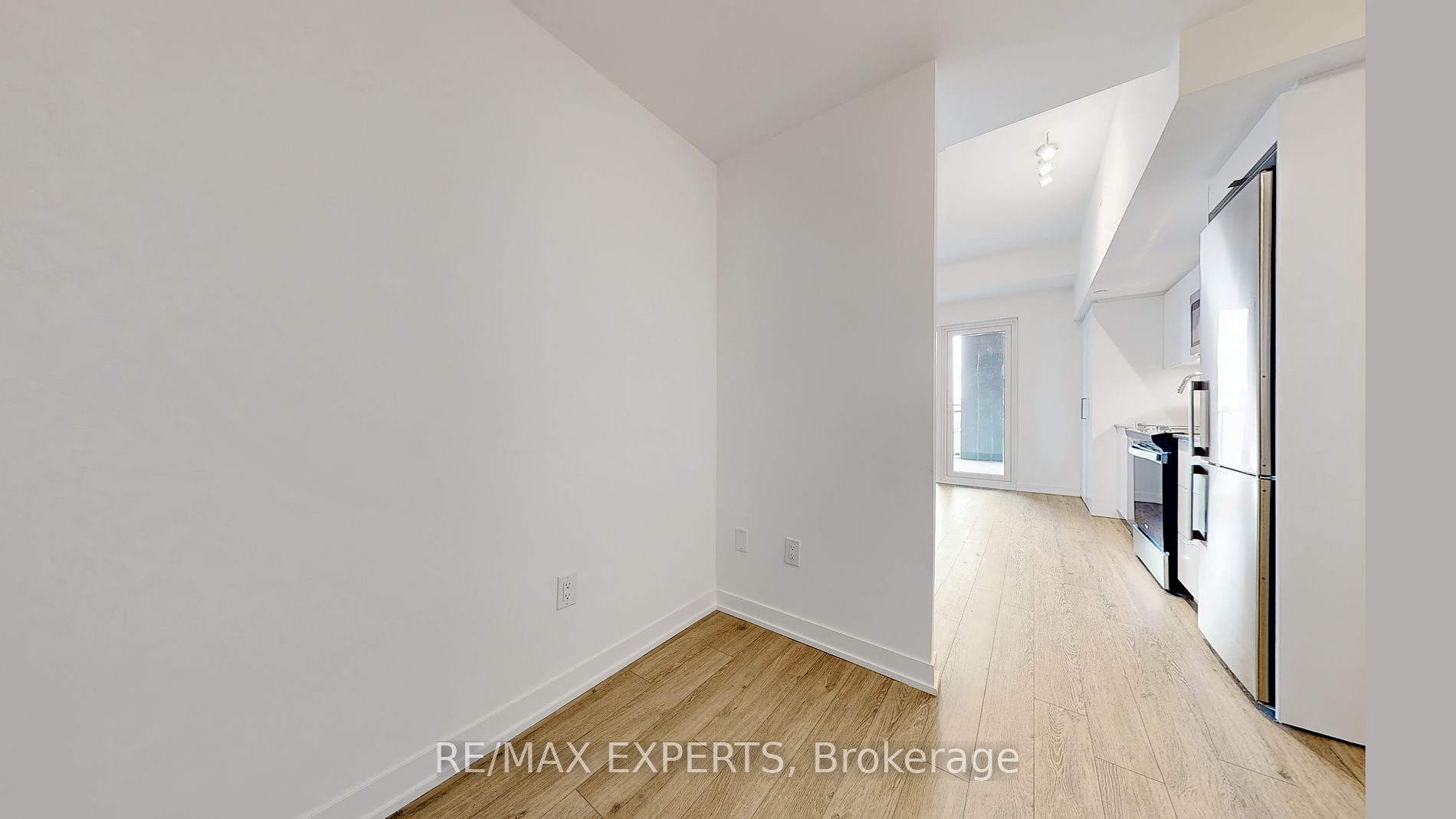 500 Wilson Ave 824