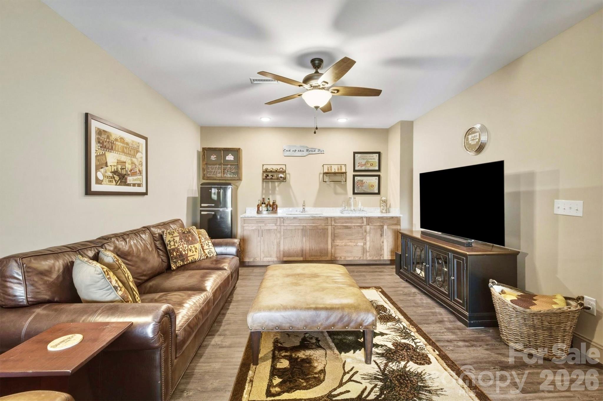 5515 Cedar Cove Way