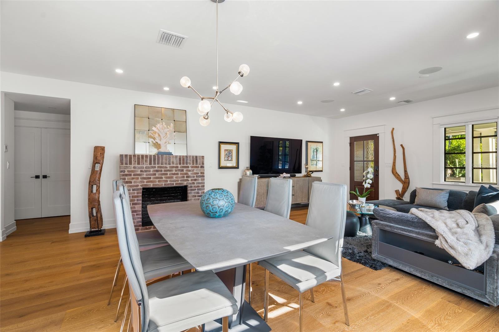 5302 N Central Avenue