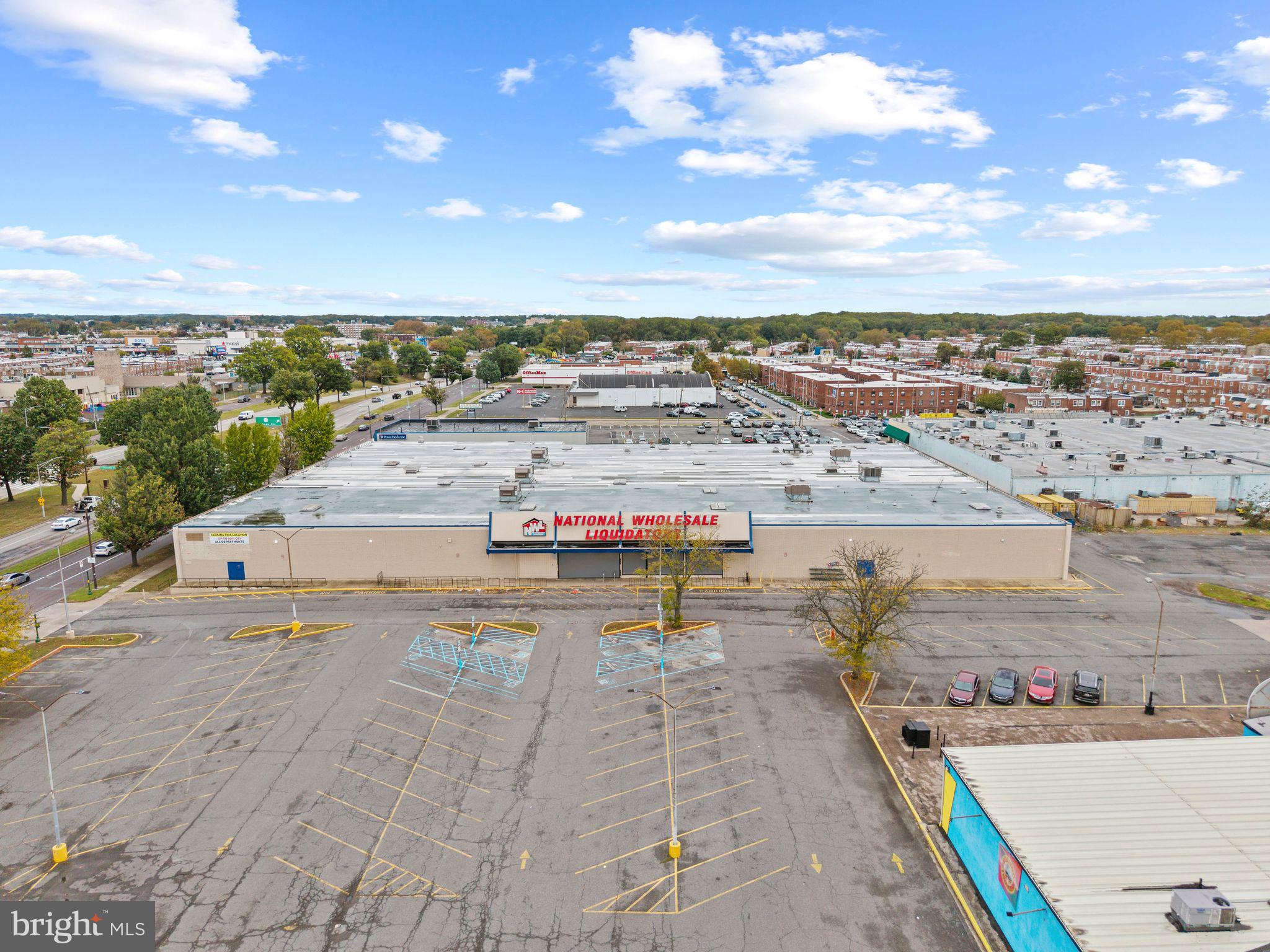 7101 E Roosevelt Boulevard