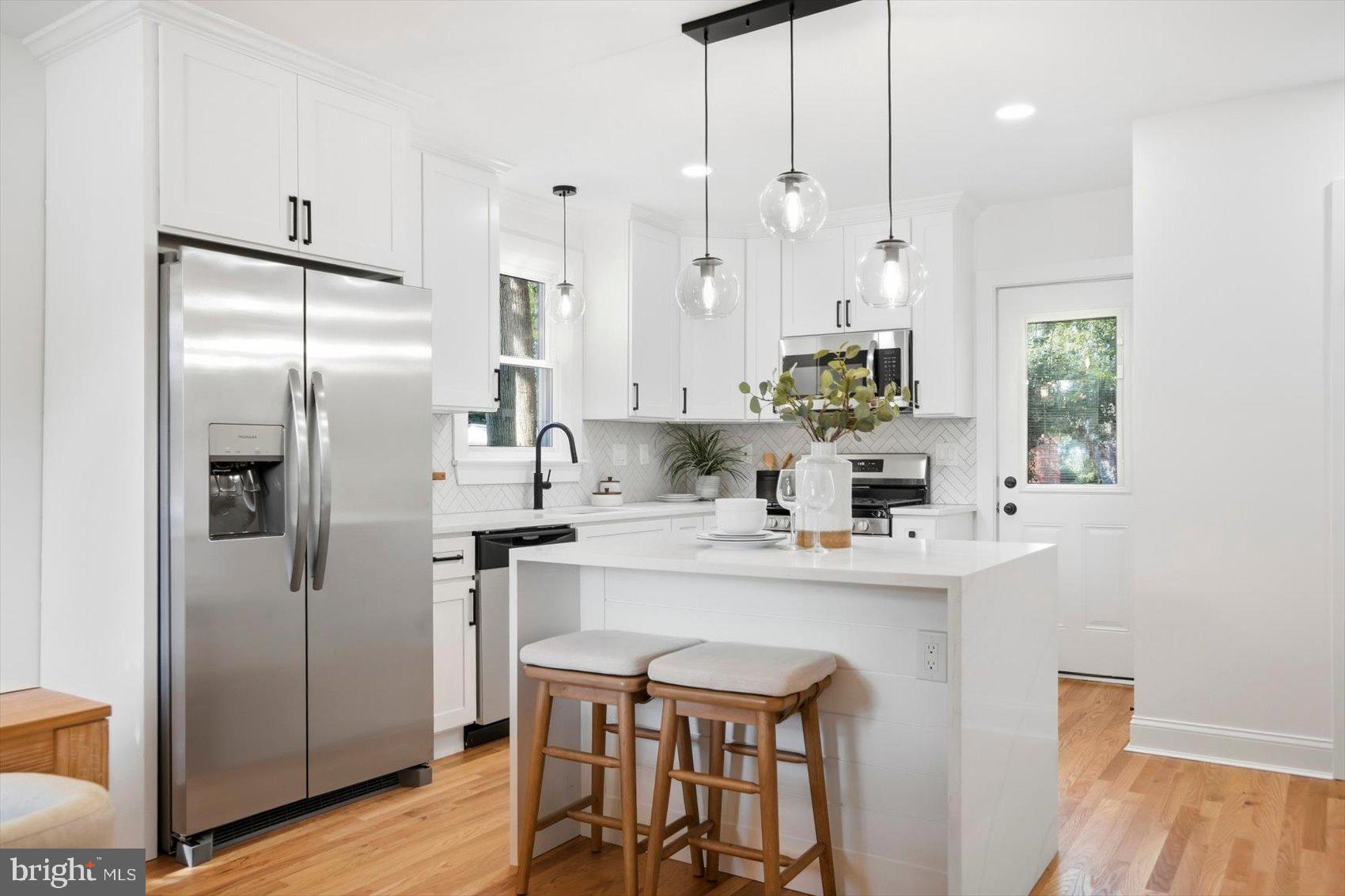 9424 Colesville Road