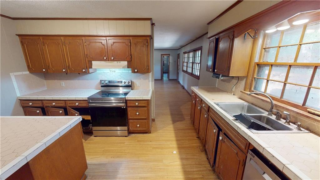 1015 E Quincy N/A