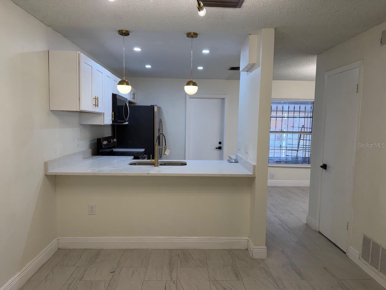 2711 Willow Run