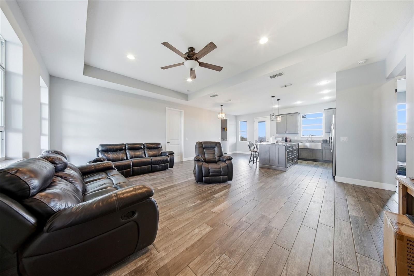 3090 80 Foot Road