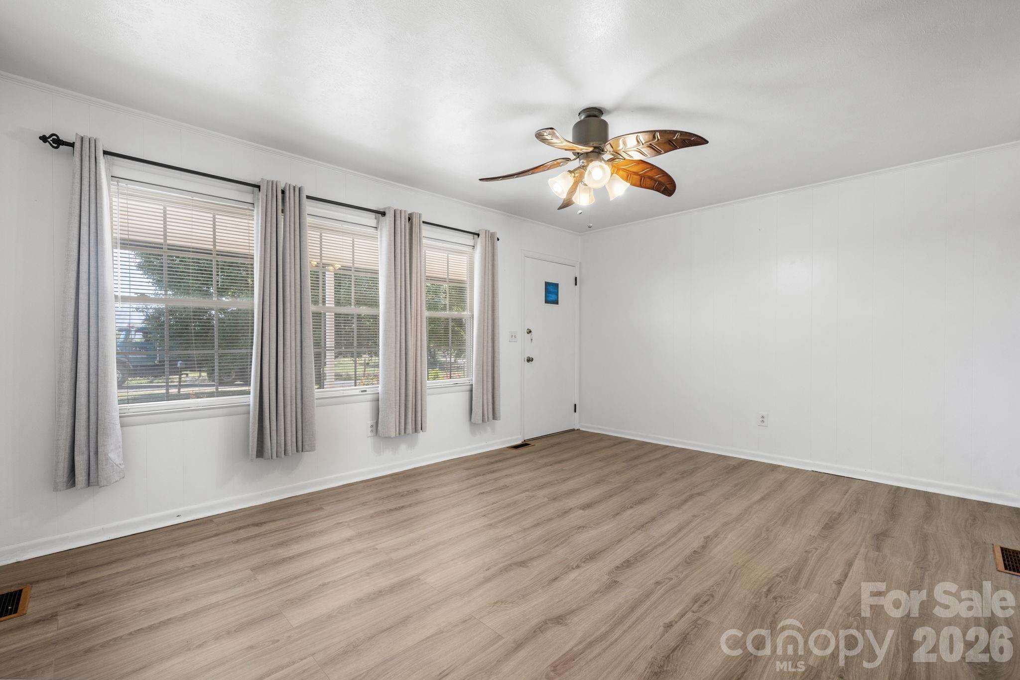 1109 Windsong Circle
