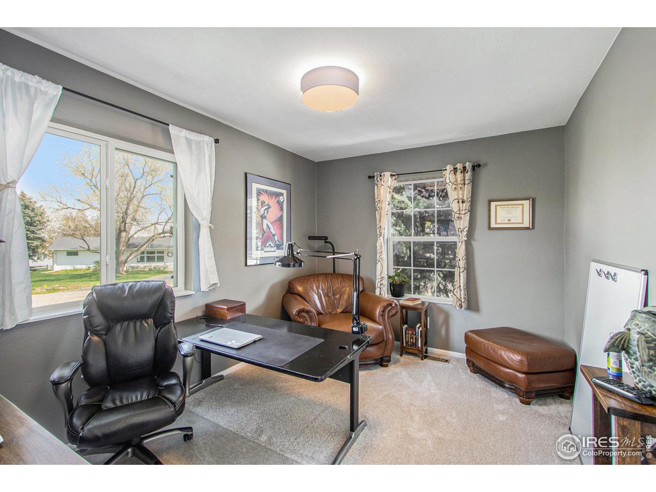 121 Victoria Dr