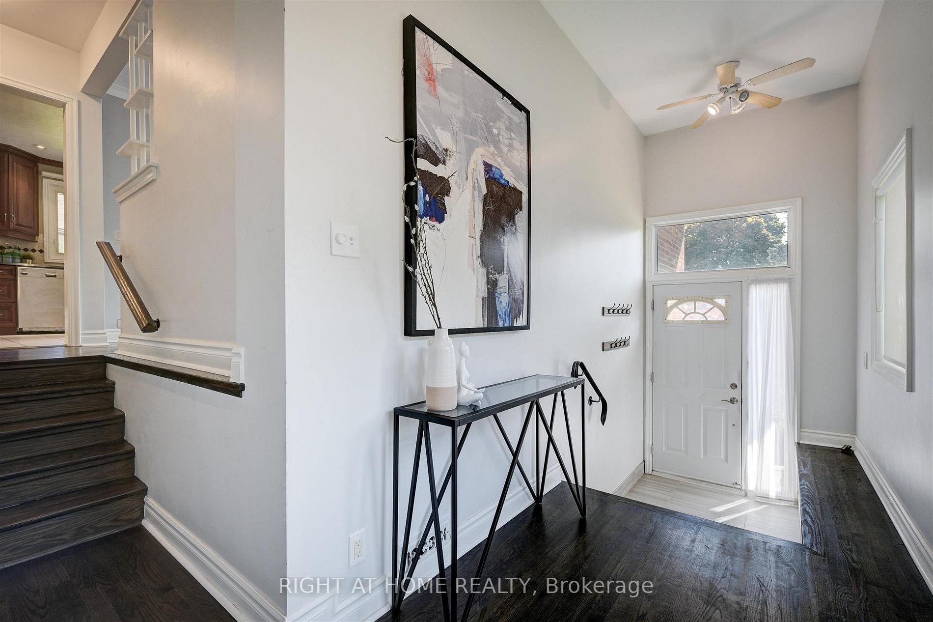 34 Ruscica Dr