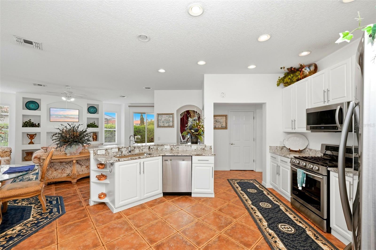 910 Lascala Drive