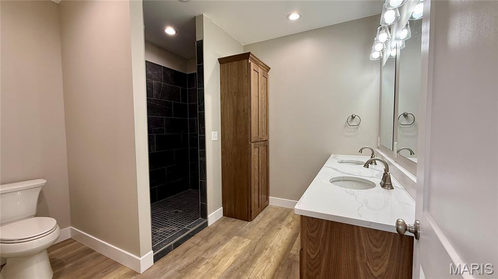 205 E Larkspur Ct