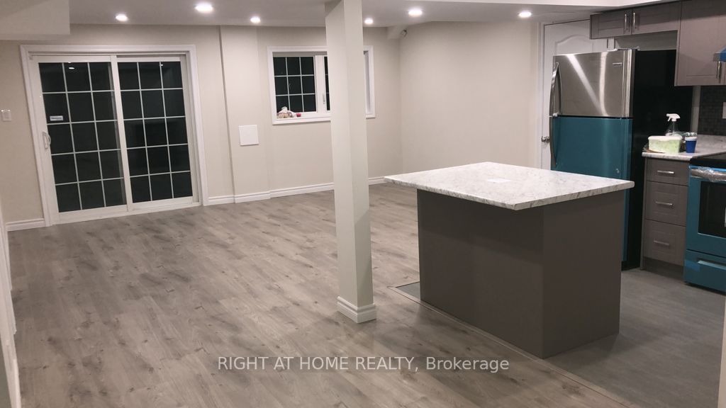 2545 Snow Knight Dr Lower