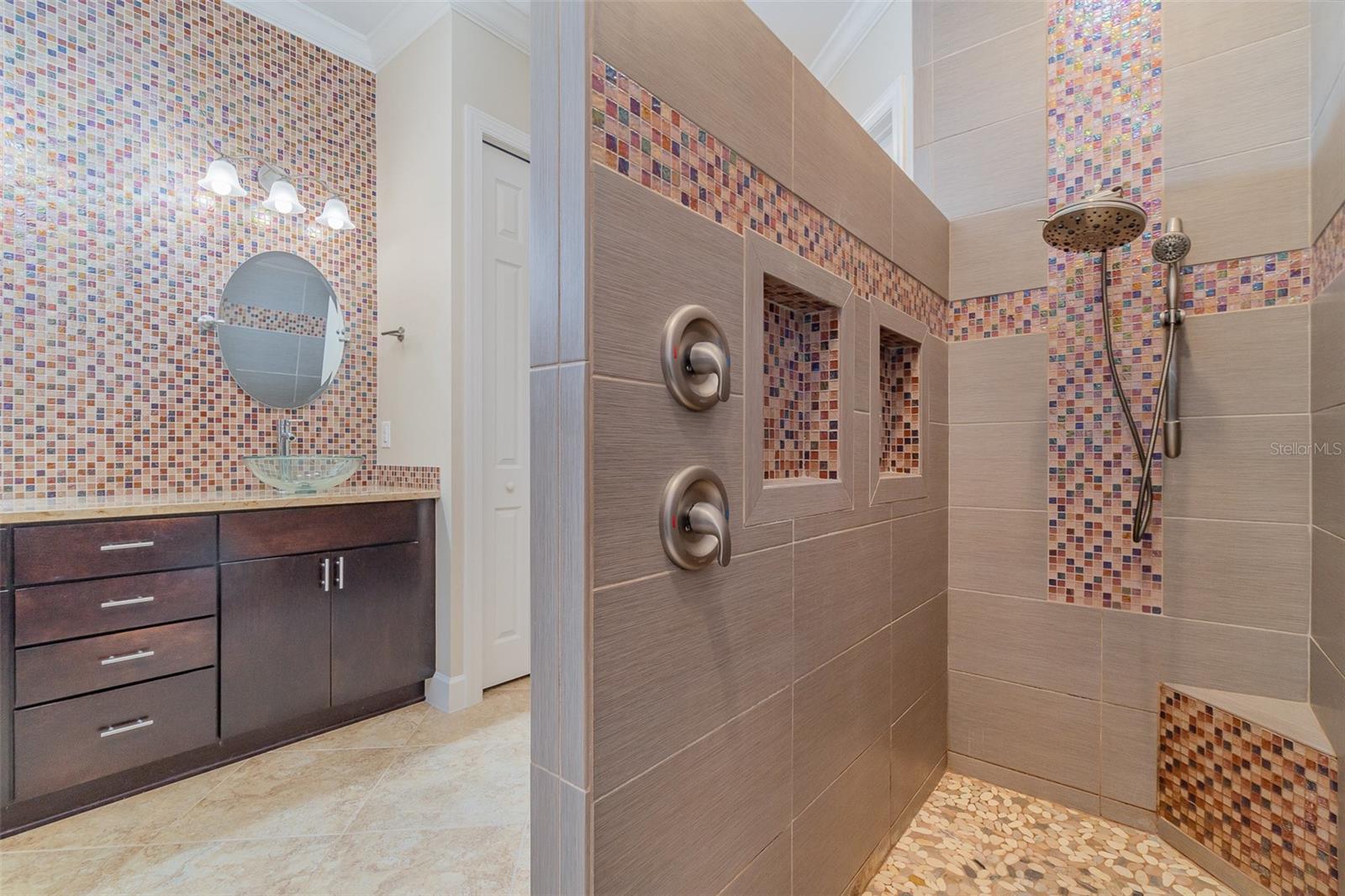 13048 Creekside Lane