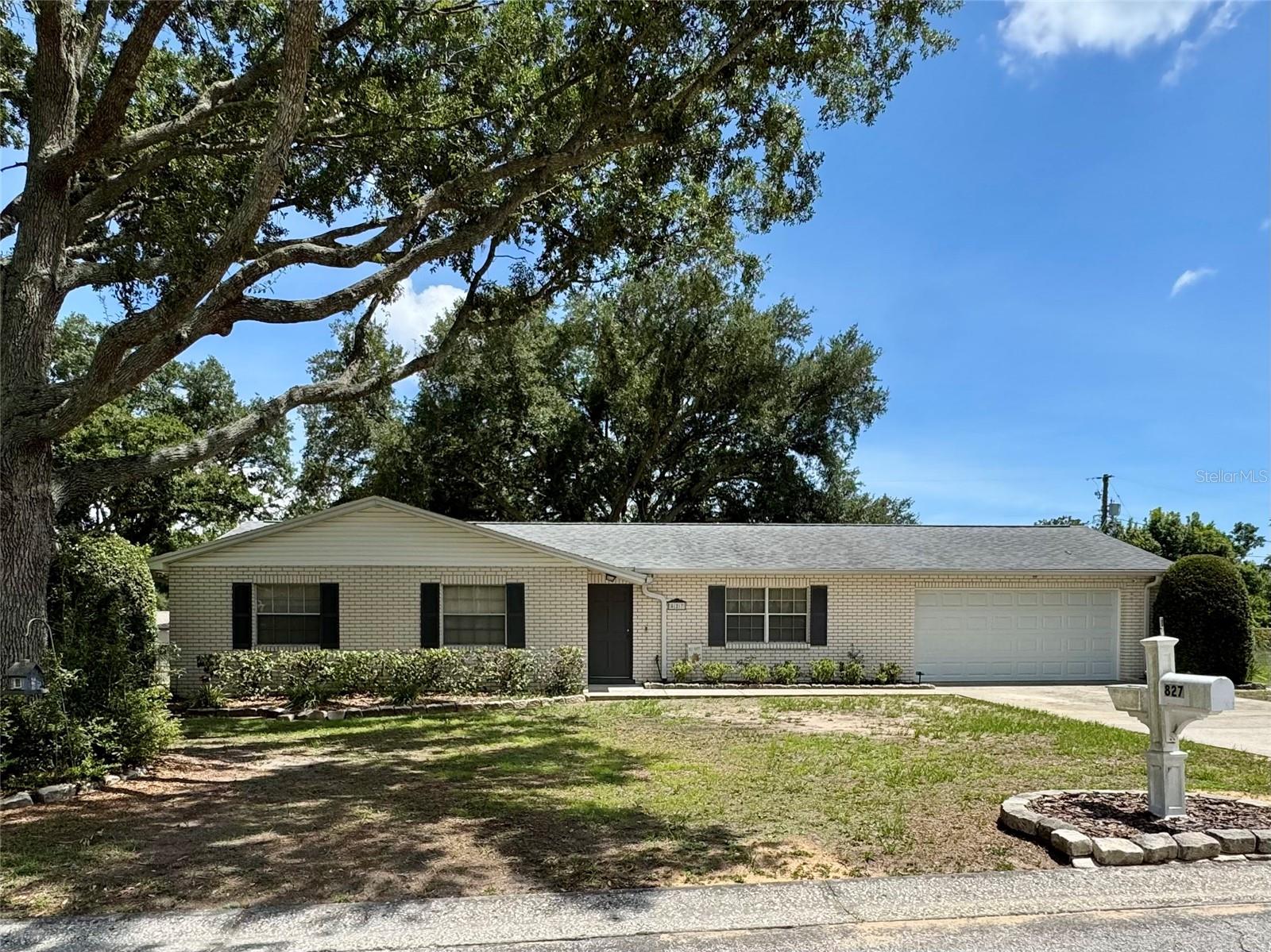 827 Strawberry Lane