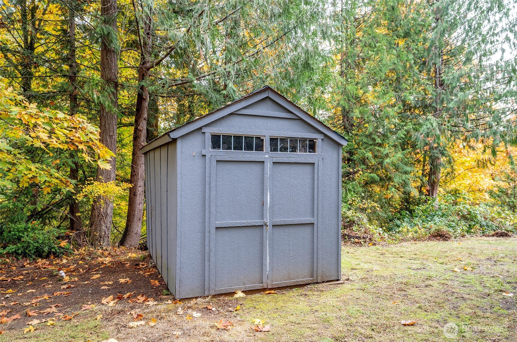 70 E Larchmont Place