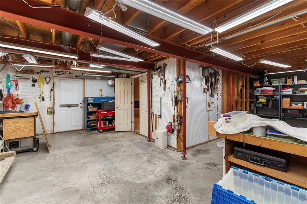 4000 NE 61st Terrace