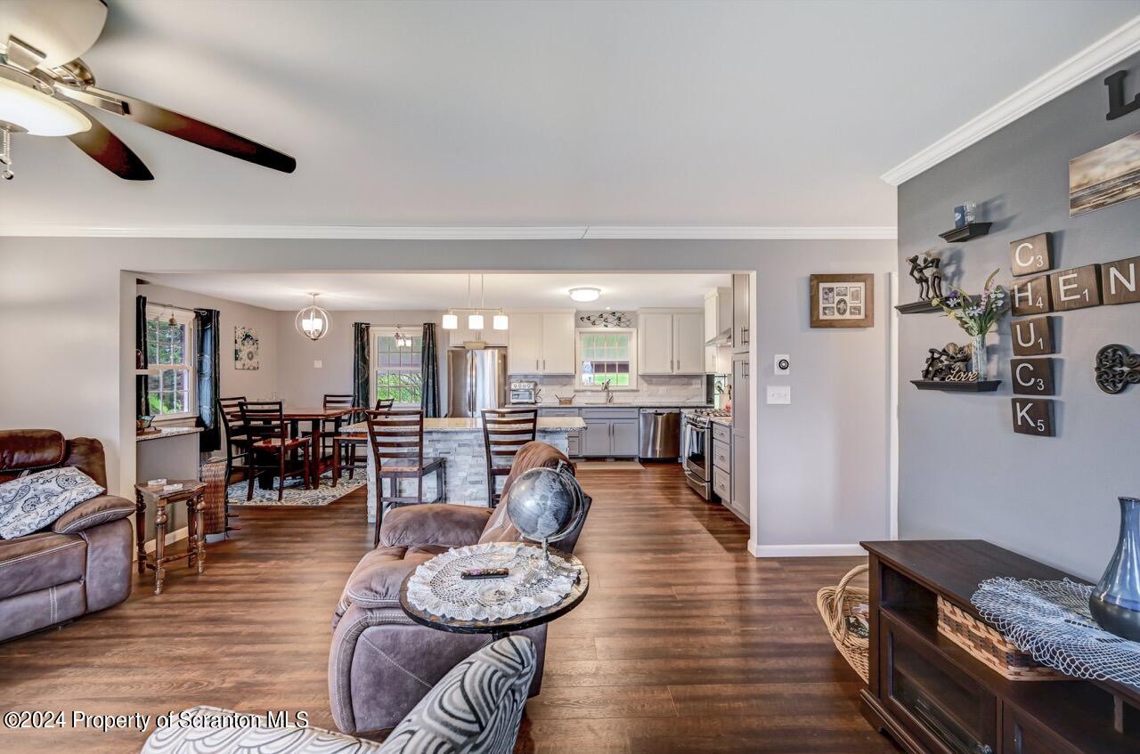 325 Schoolhouse Hill Road