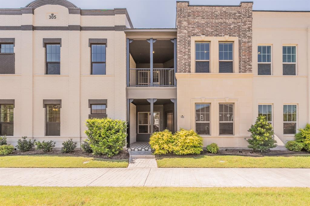 305 Sunset Lane 103