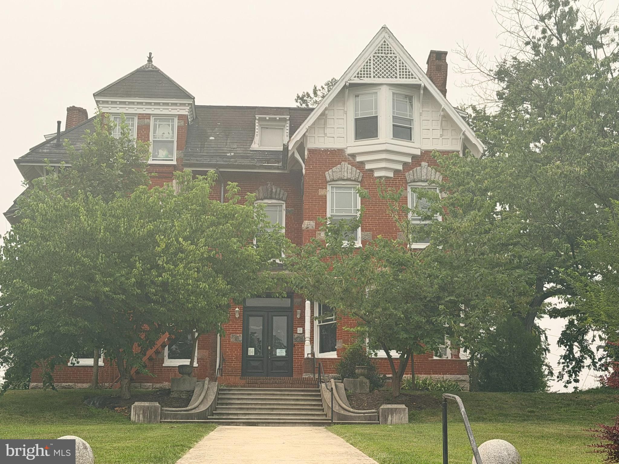 345 N Potomac Street