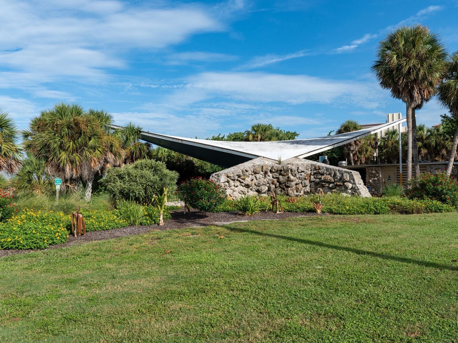 501 Tamiami Trail N 201
