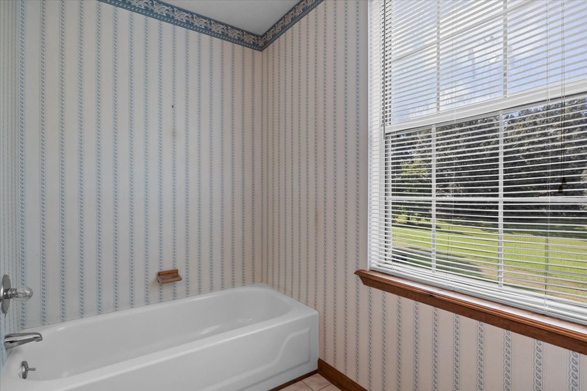 414 Valleywood Dr